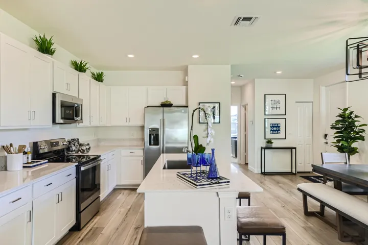 PBH_VerandaLanding_Honey_Pic_Kitchen_2of