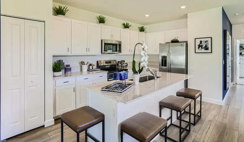 PBH_VerandaLanding_Honey_Pic_Kitchen_1of