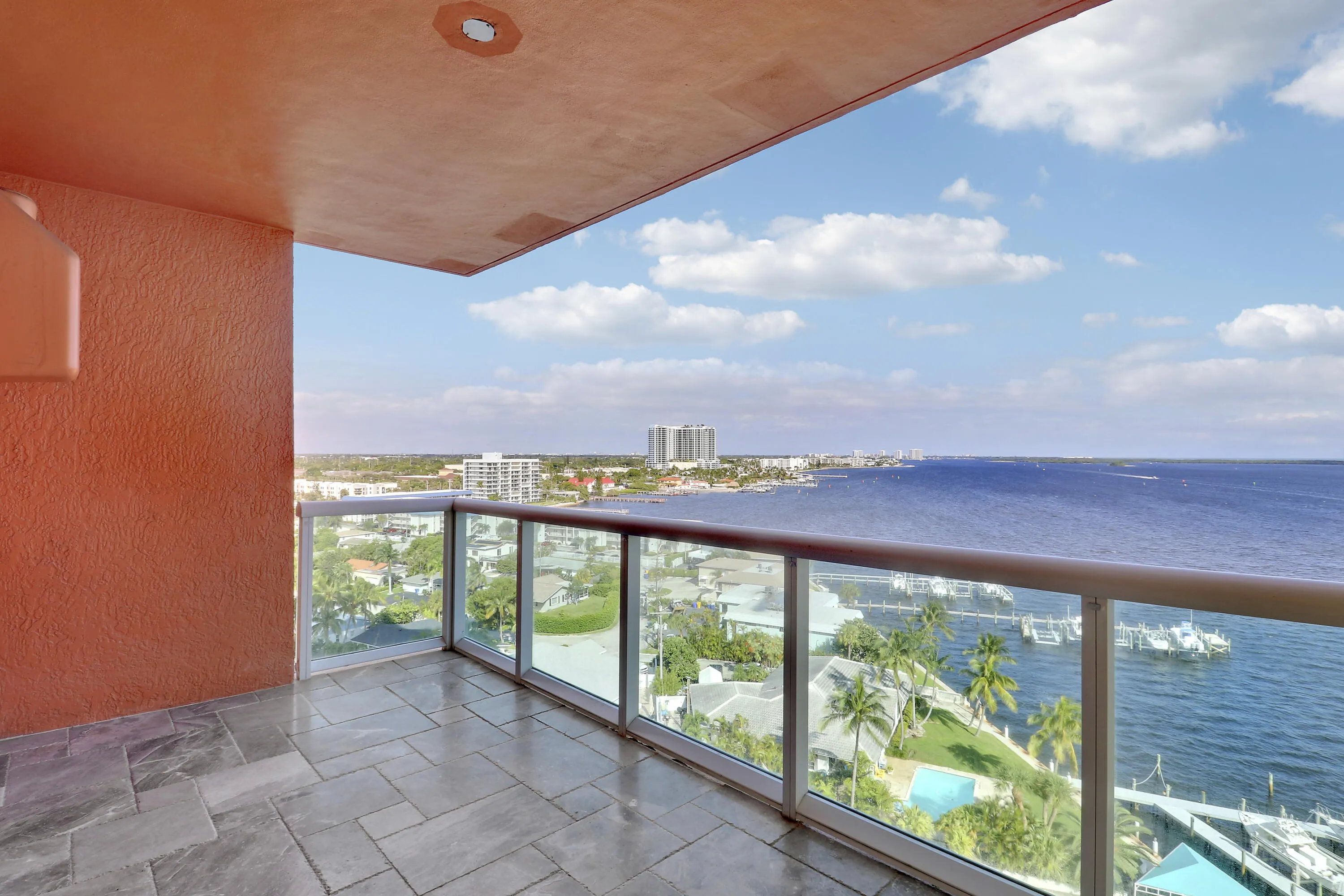 large covered balcony 1