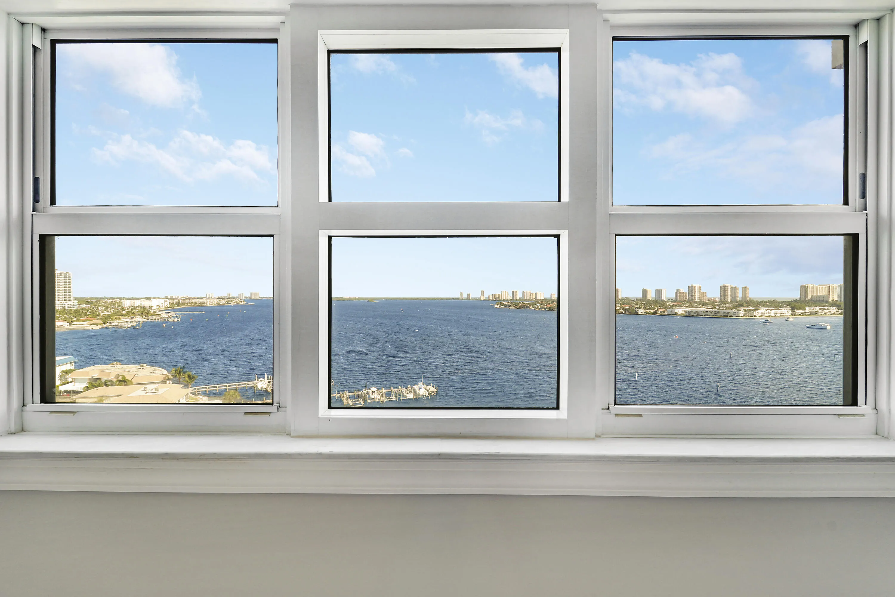 Beautiful views from these impact​​‌​​​​‌​​‌‌​‌‌​​​‌‌​‌​‌​‌​​​‌​​ windows