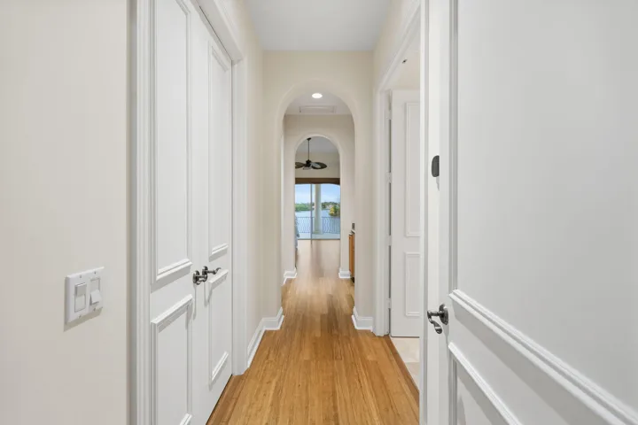 Upstairs master bedrom hallway