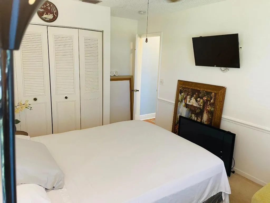 Guest Bedroom 2