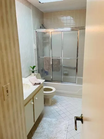 2nd Bath 4