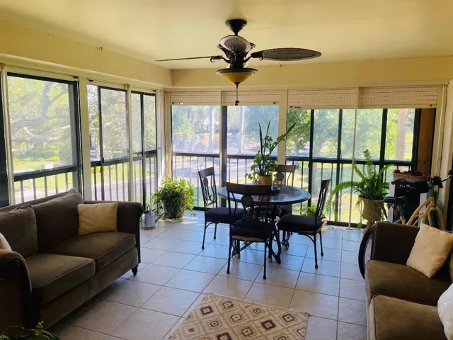 Screened Patio 2