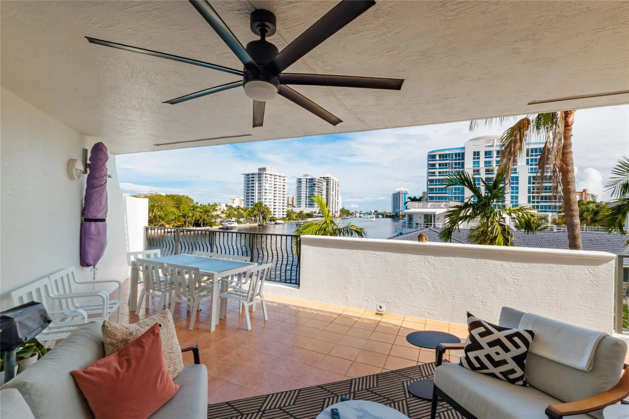 Spacious Terrace
