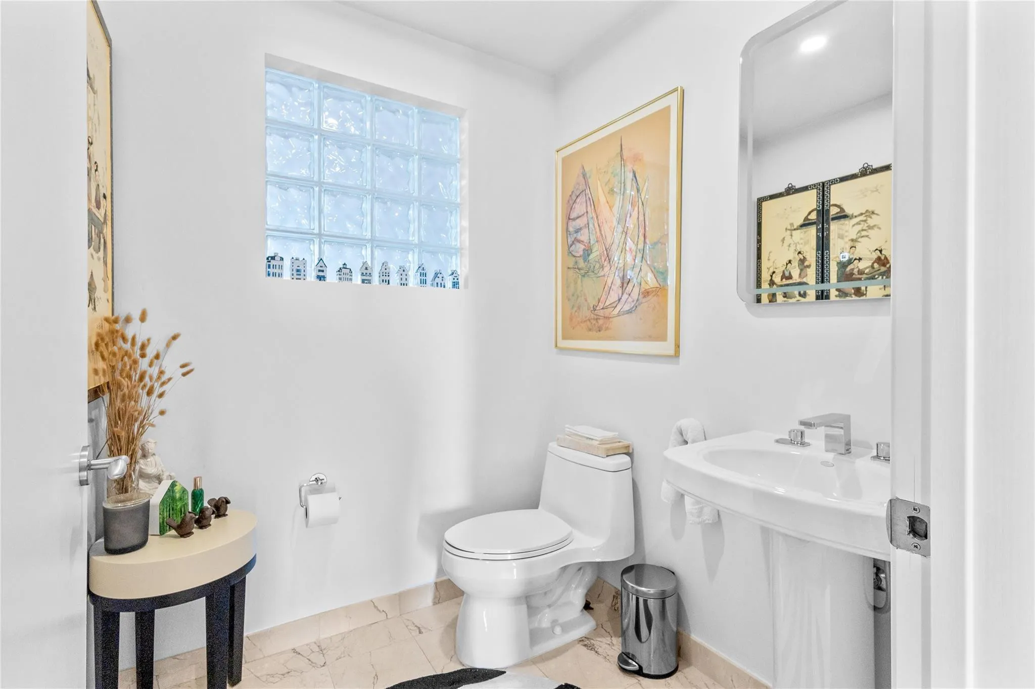 1/2 Bath