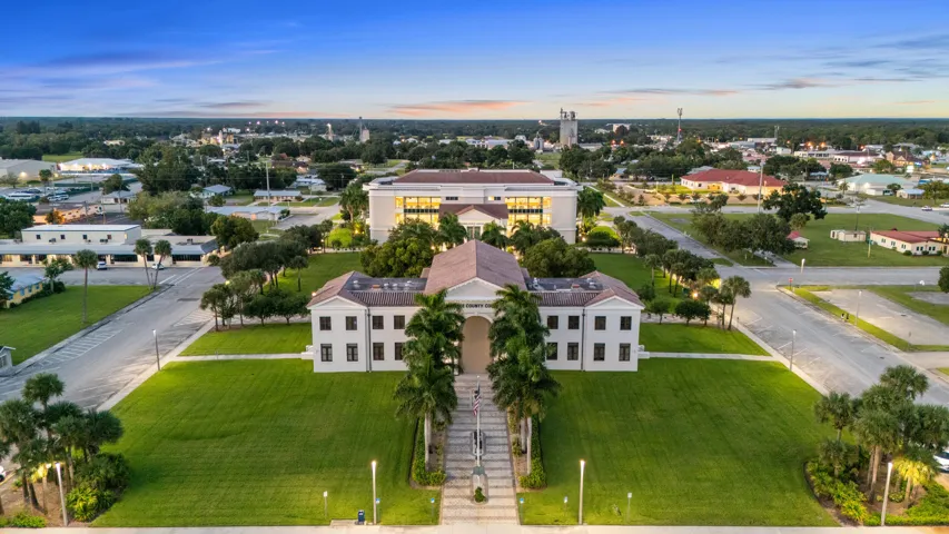 59_okeechobee county courthouse