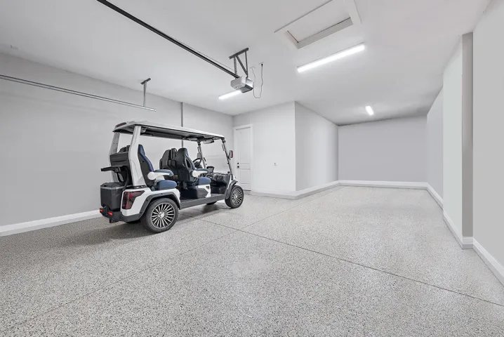 Spacious High End E-Poxy Finish 2.5 Car Garage