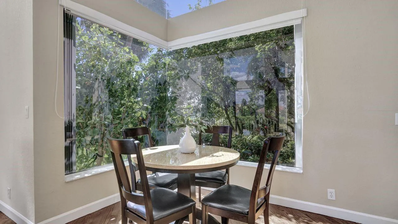 With stunning butt glass window and picture perfect views.