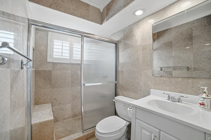 2nd Bathroom
