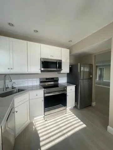 Kitchen 4