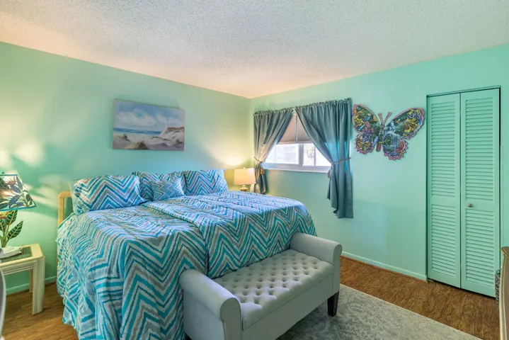 500 BONNIE BLVD 176 spacious owner room with walk in closet. Comfortably fits a king size bed.