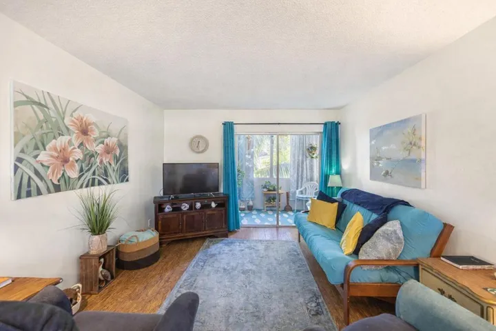 500 Bonnie Blvd 176 with AI technology we are able to showcase the unit with white walls, Buyers a simple color change can change a room! Ample space to make your own, furnished for ease.