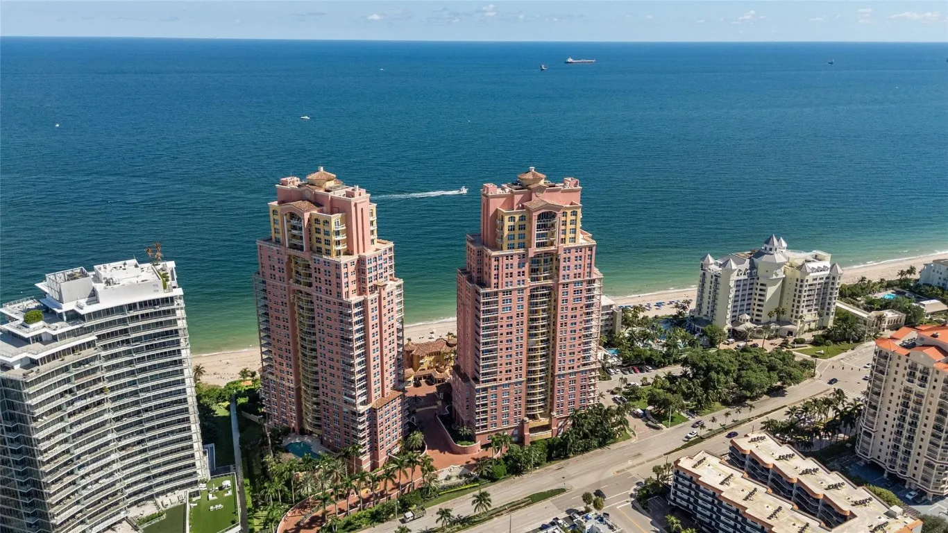 The Palms: Two Towers & Seven Townhomes