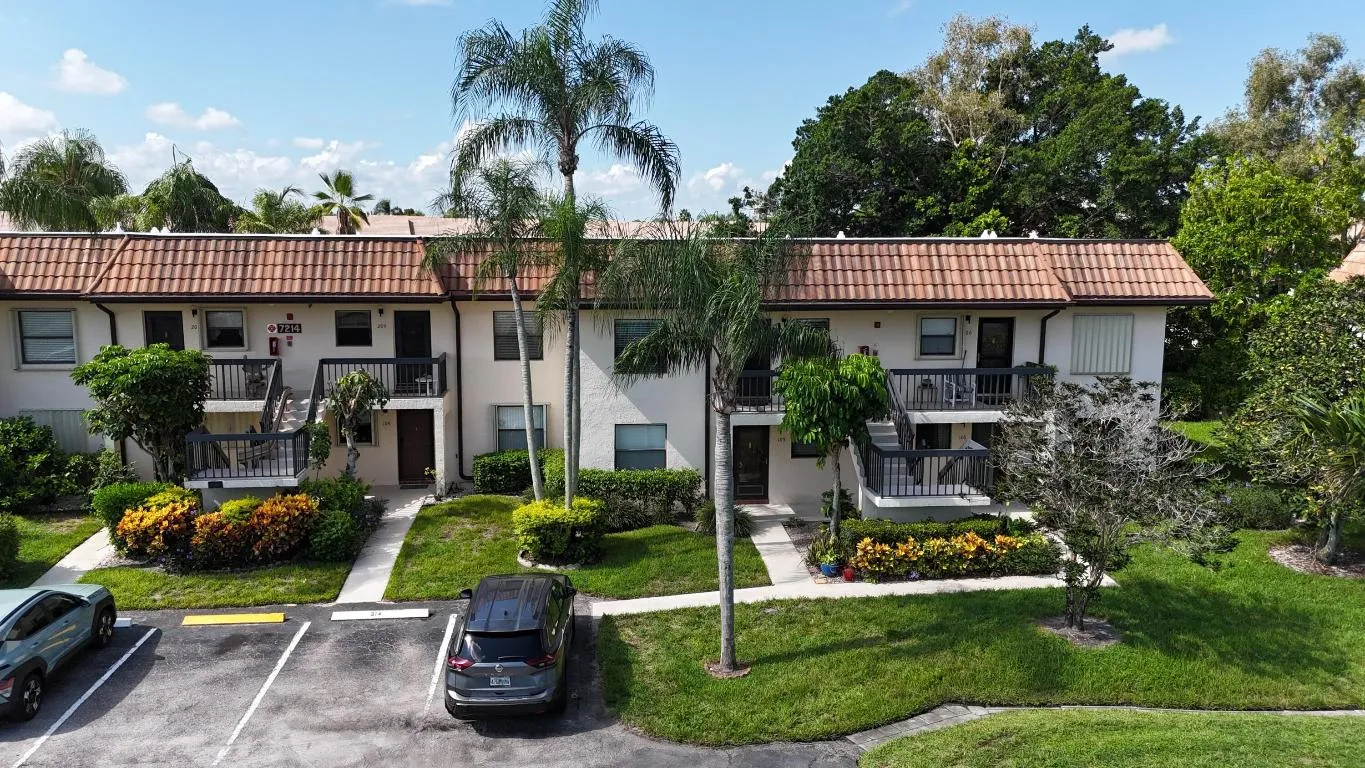 Front_view_5_7214_Golf_Colony_Court_204