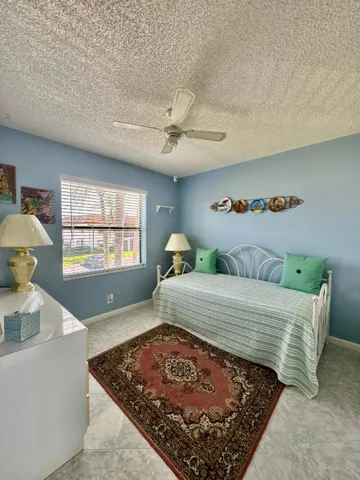 Guest_Bedroom_7214_Golf_Colony_Court_204