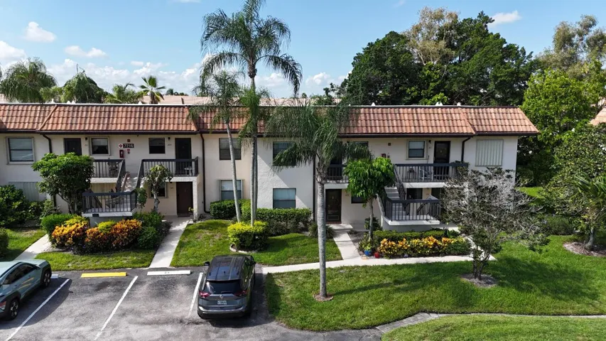 Front_view_5_7214_Golf_Colony_Court_204