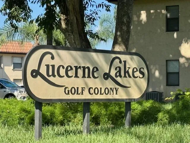 Lucerne_Lakes_Entry_Sign_7214_Golf_Colon