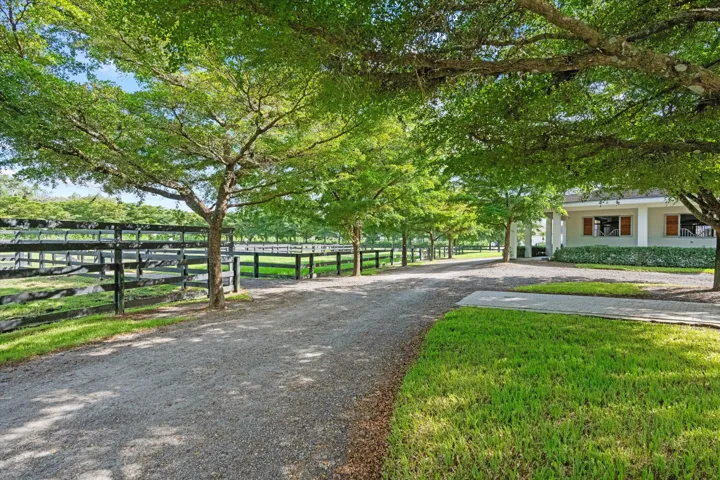 HIGH FENCING