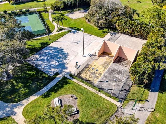 60-web-or-mls-Sandalwood Lakes (21)