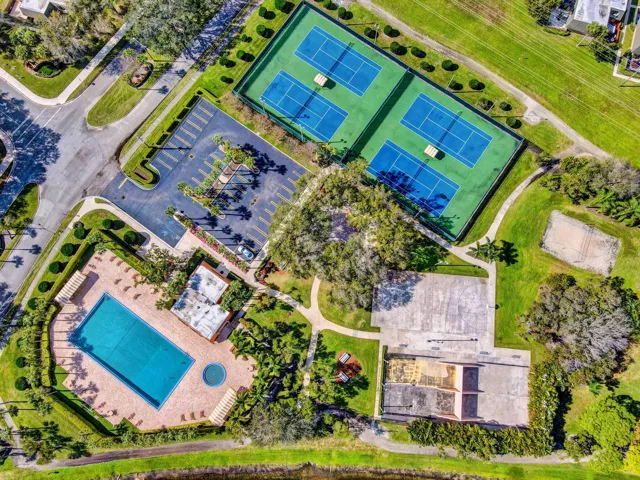 58-web-or-mls-Sandalwood Lakes (19)