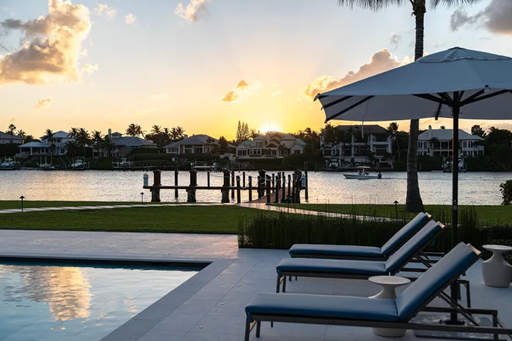 488 S Beach Rd, Jupiter Island, 33455-78