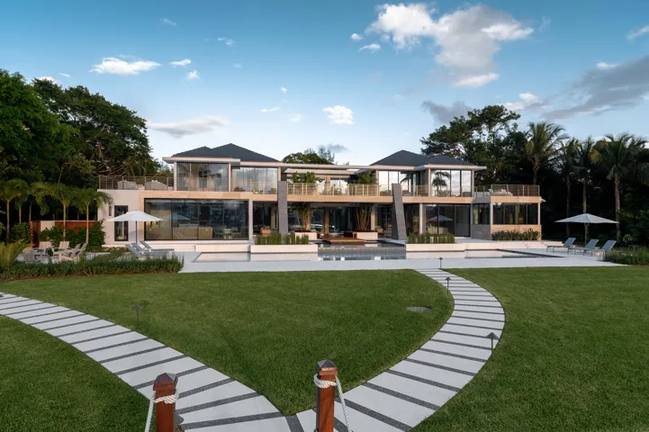 488 S Beach Rd, Jupiter Island, 33455-28