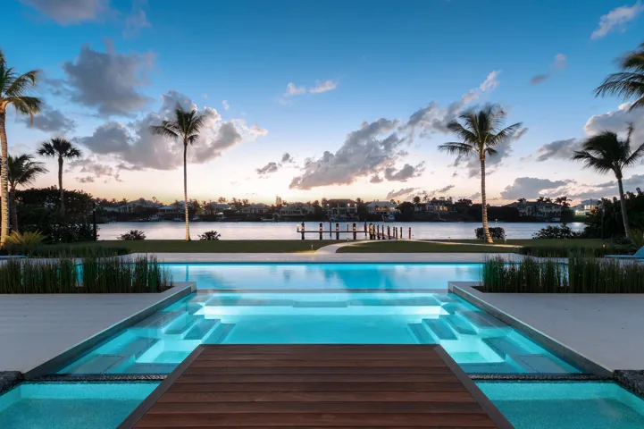 488 S Beach Rd, Jupiter Island, 33455-38