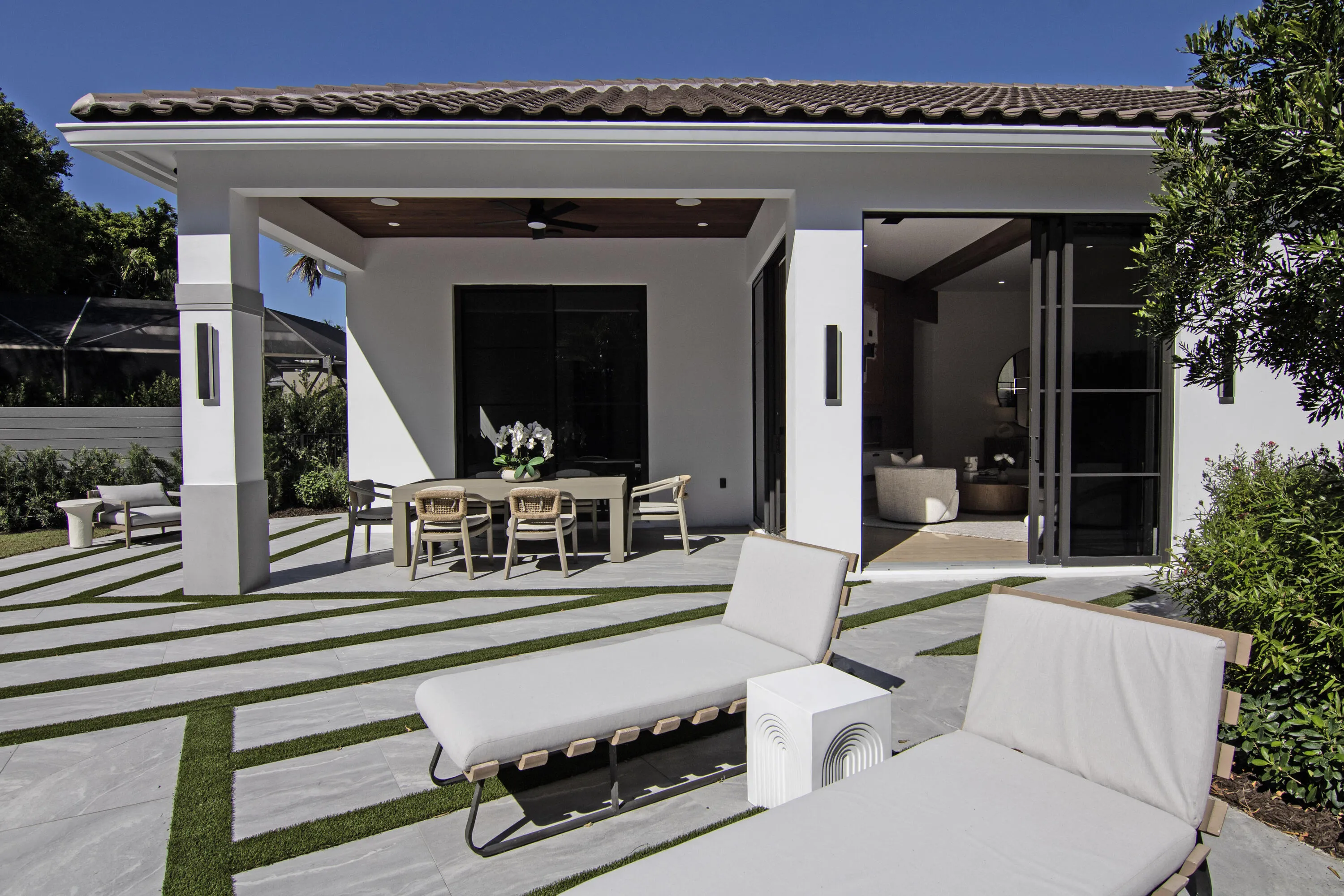 Property photo 99
