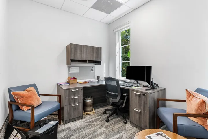 027-226PalmCourt-DelrayBeach-FL-33444-SM
