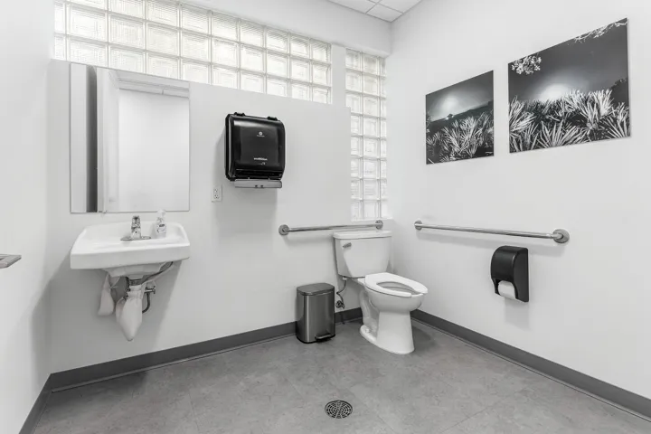 035-226PalmCourt-DelrayBeach-FL-33444-SM