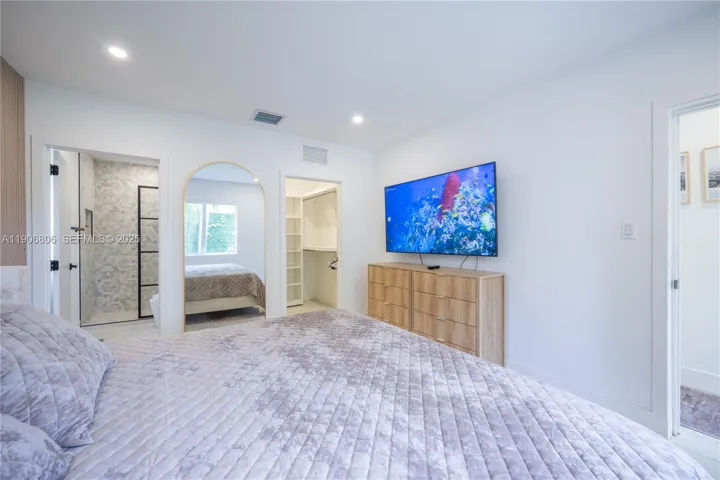 Master bedroom with king size bed