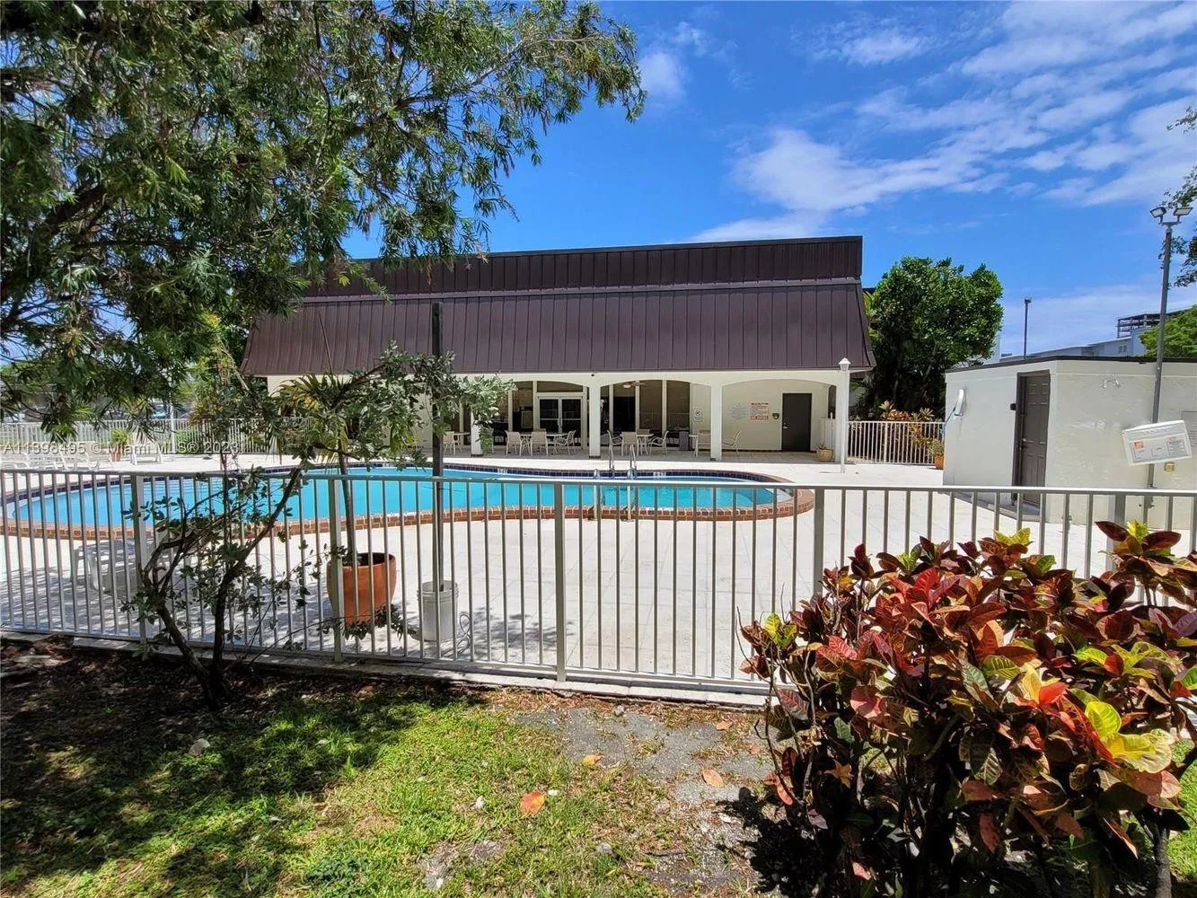 Pool -​​‌​​​​‌​​‌‌​‌‌​​​‌‌​‌​‌​‌​​​‌​​ Patio