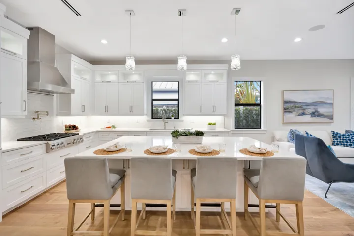 KITCHEN ISLAND