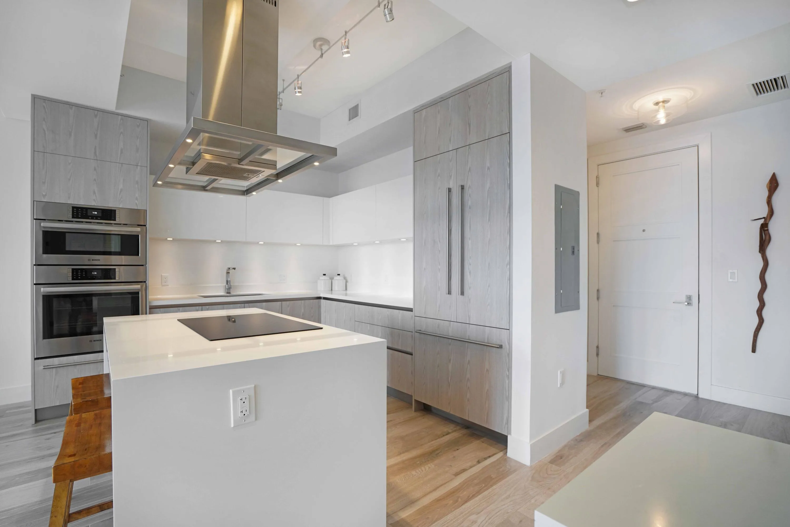 TOWER 155 - BOCA RATON