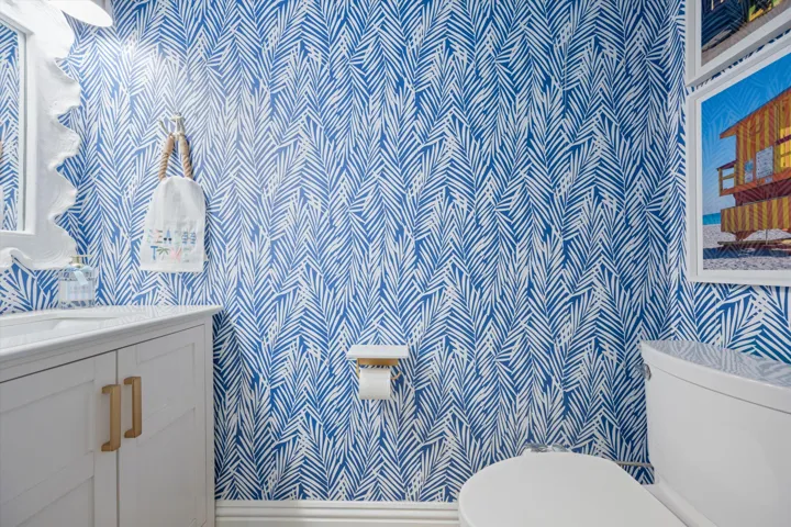 POWDER ROOM