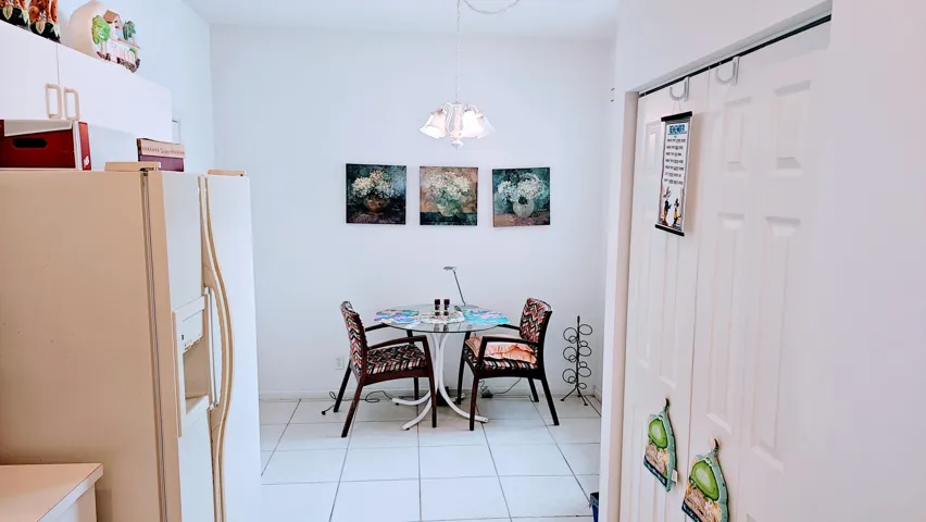 Breakfast Nook