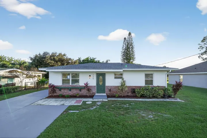 01_126_SW_Lakehurst_Dr_Port_St_Lucie_FL_
