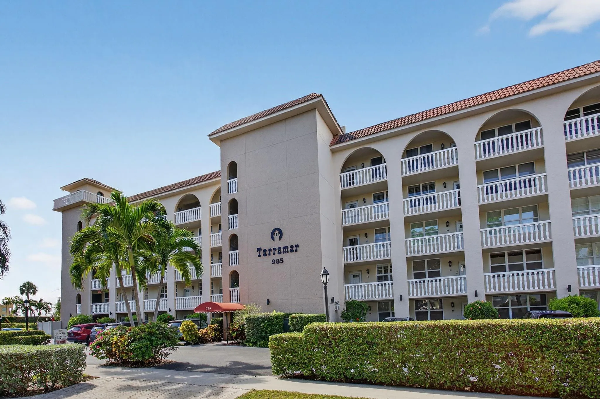 Last building on the Intracoastal in Deerfield Beach