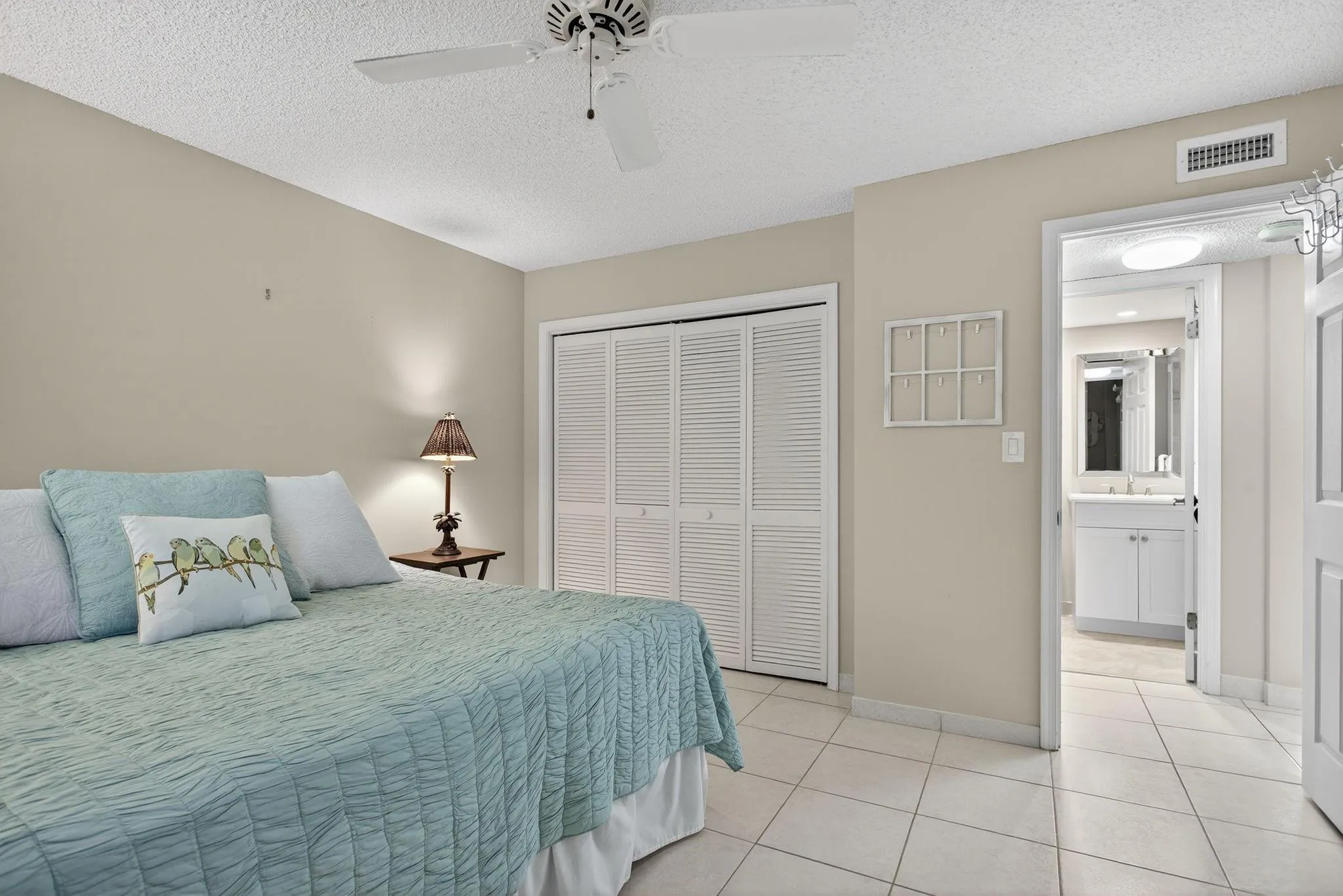 Spacious Guest room