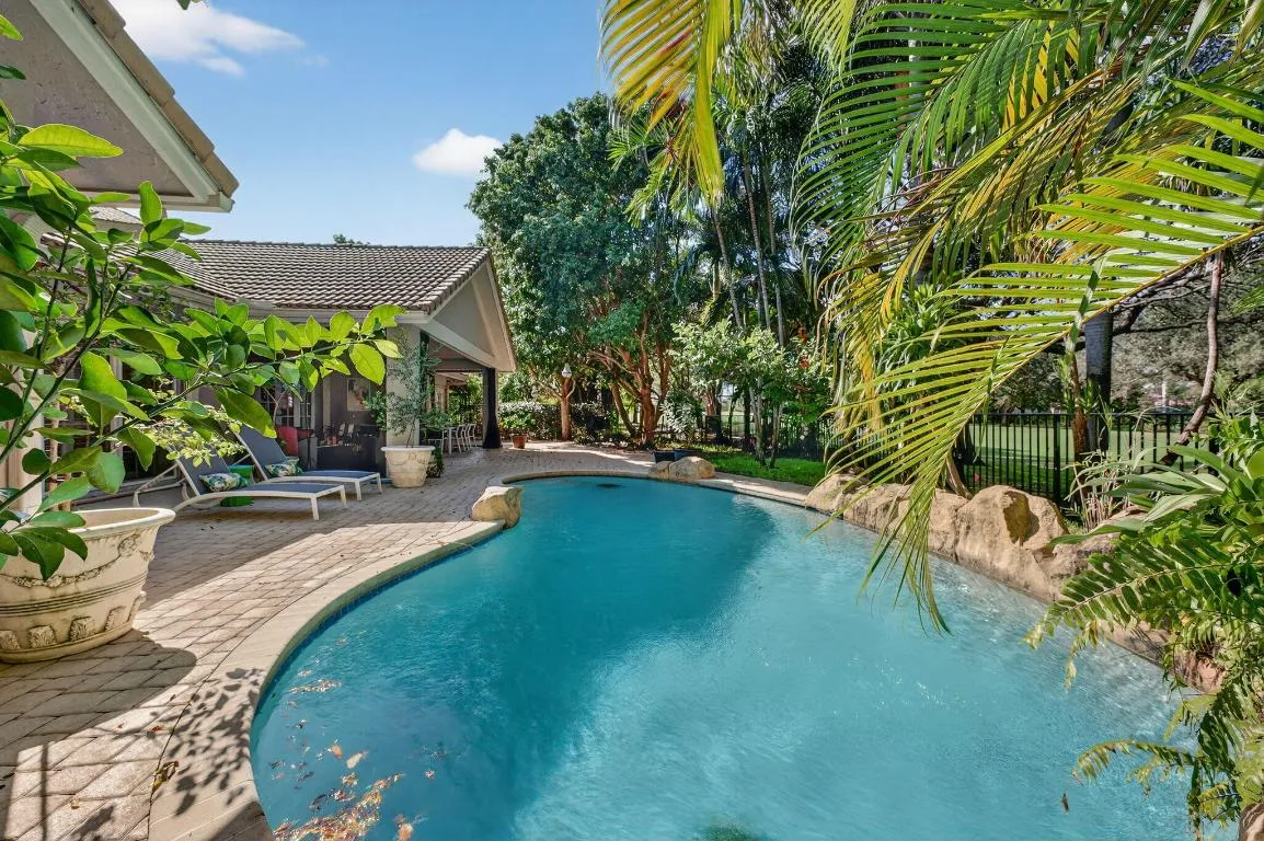7205 Mandarin Drive