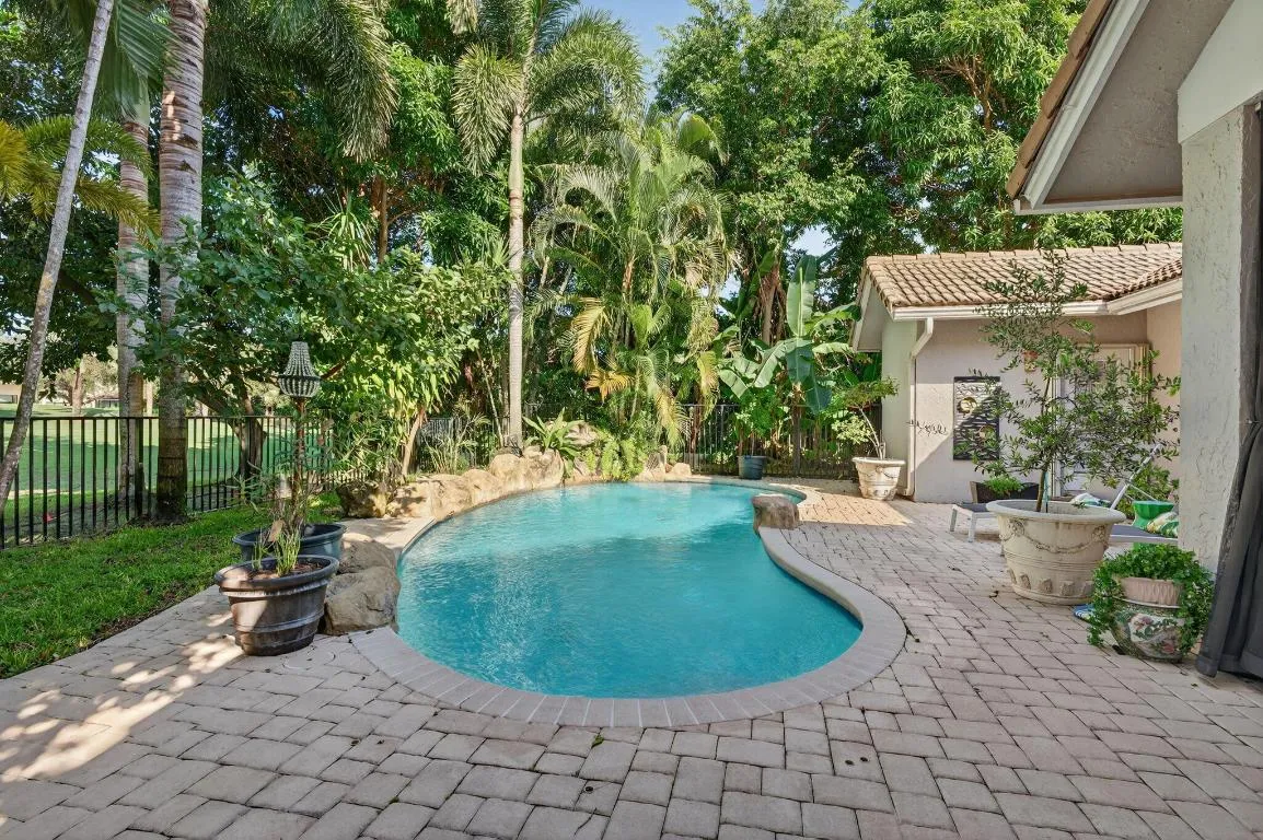 7205 Mandarin Drive