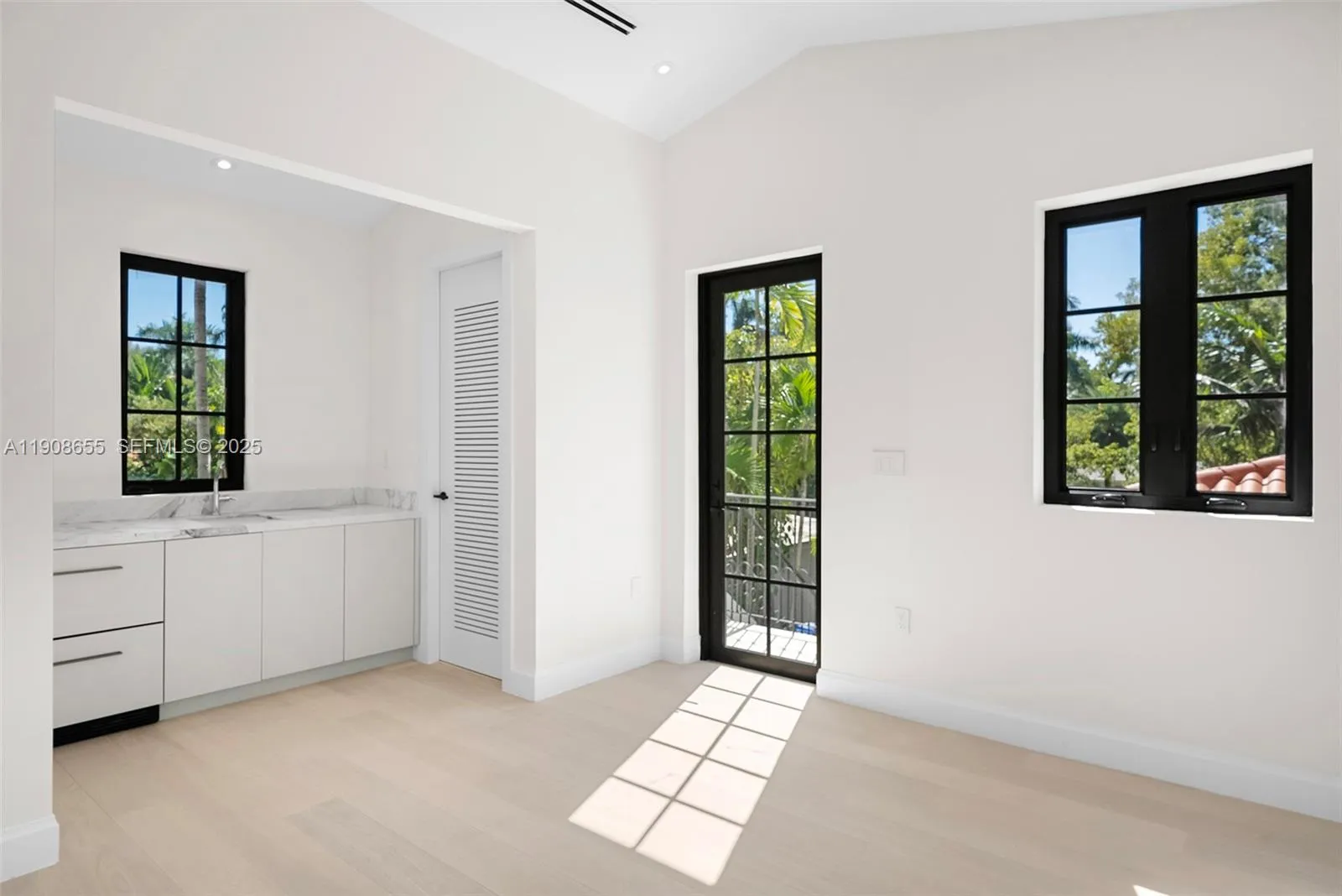 Property photo 105
