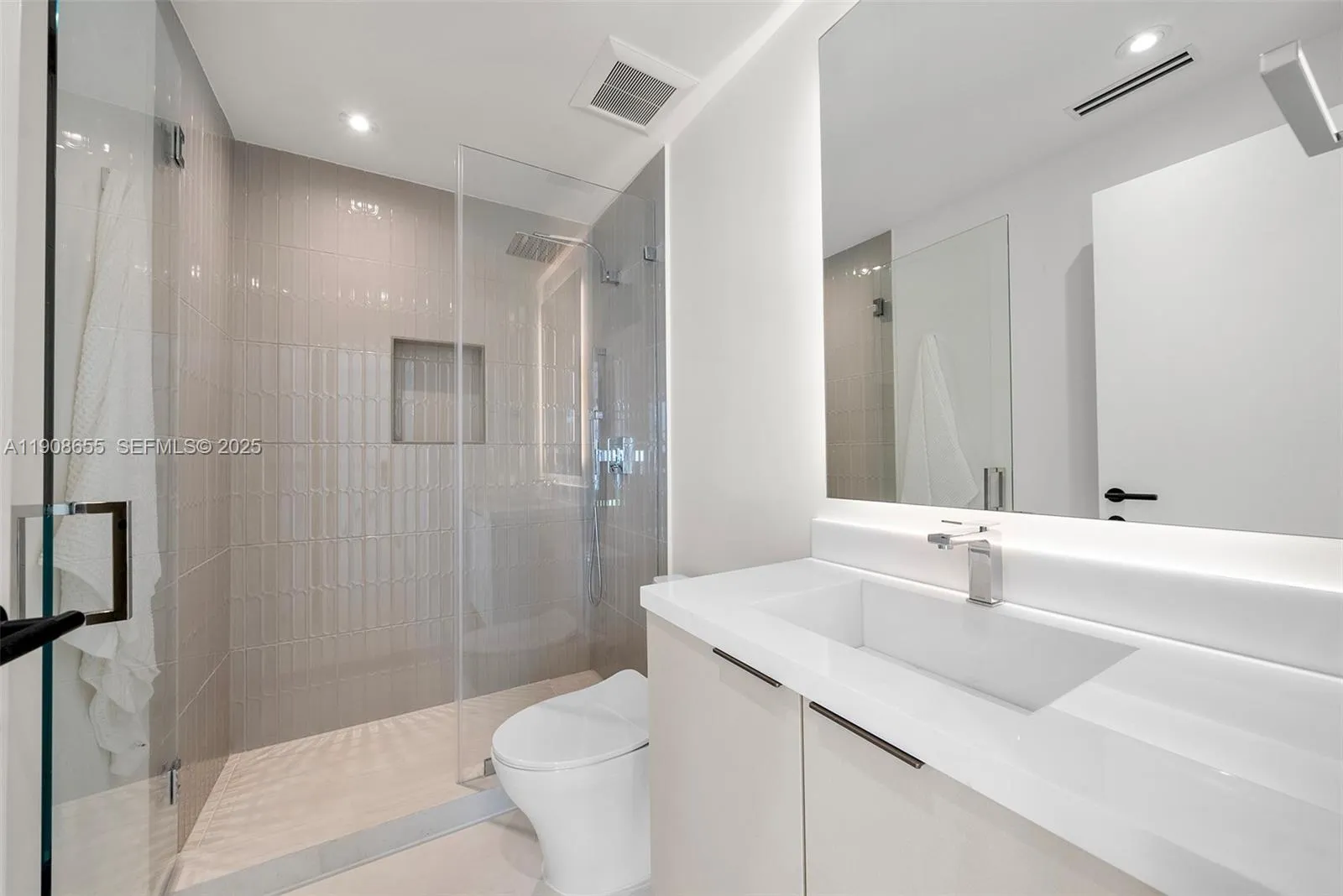 Property photo 114