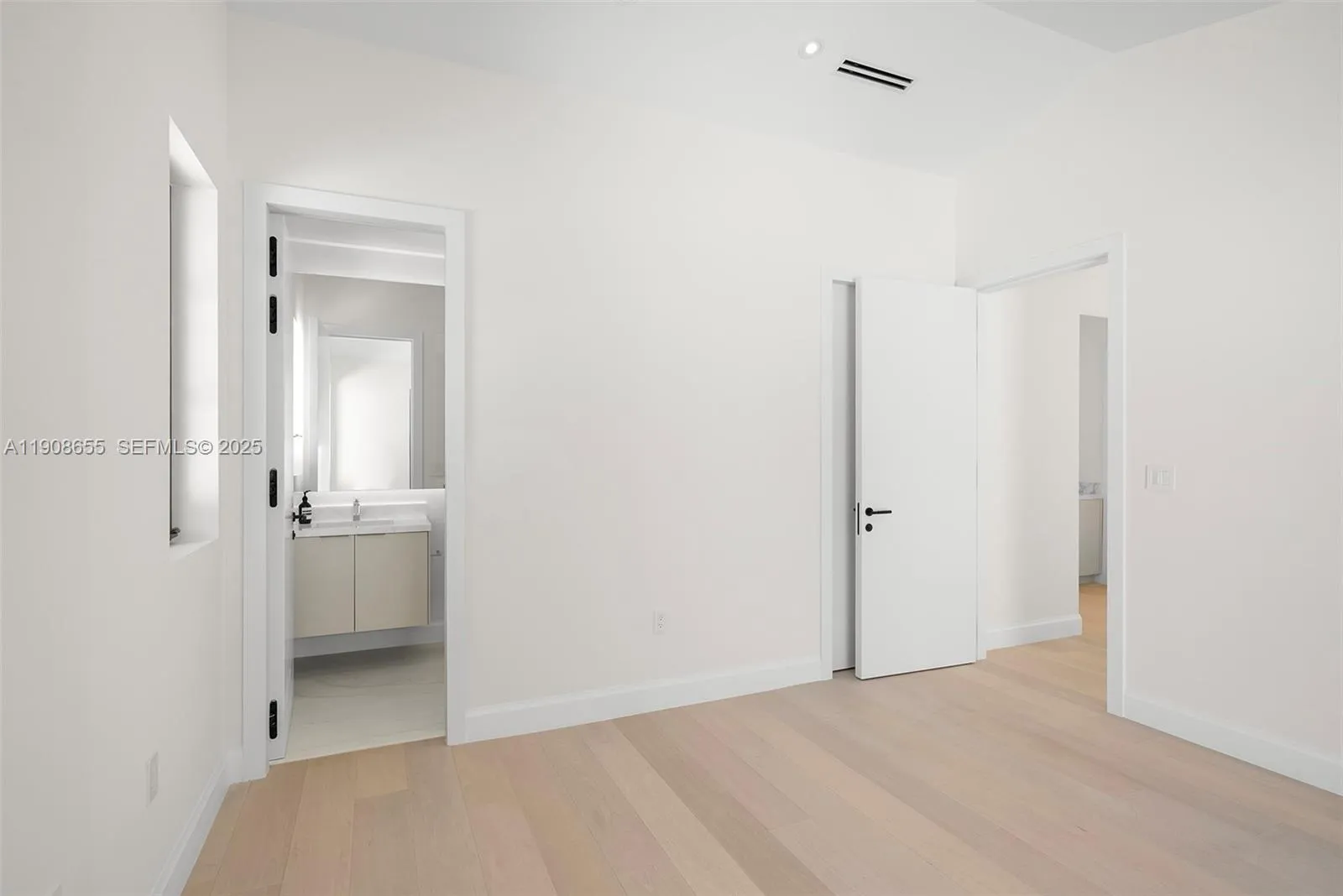 Property photo 101