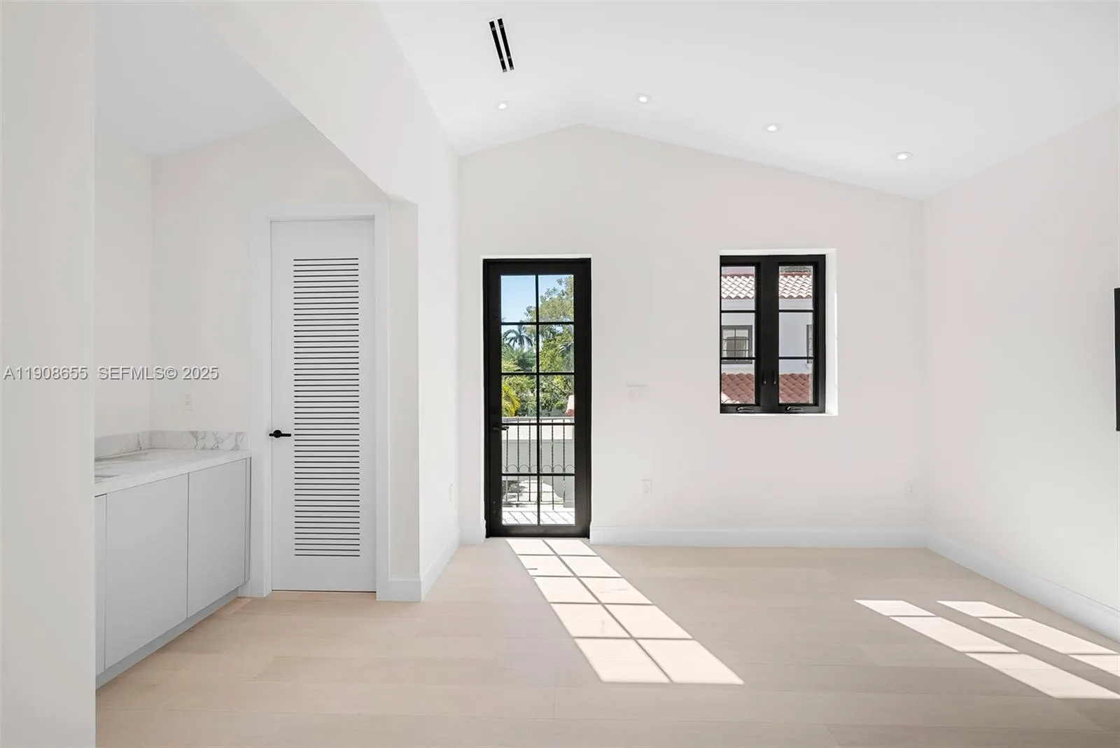 Property photo 95