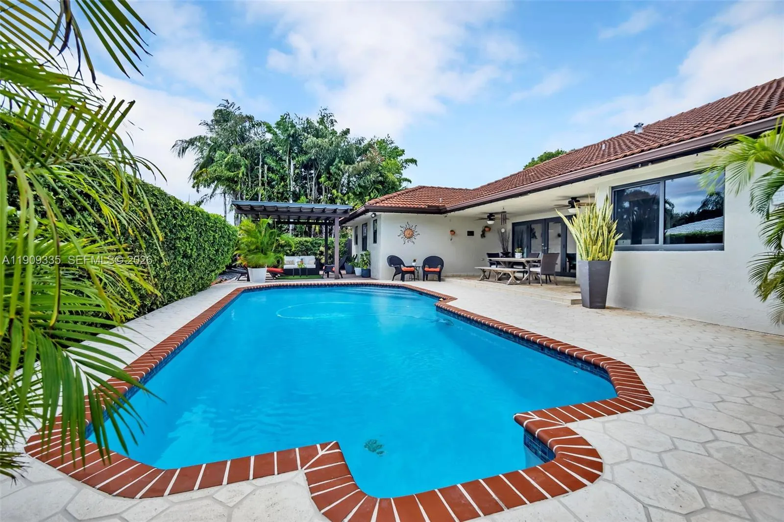 Property photo 33