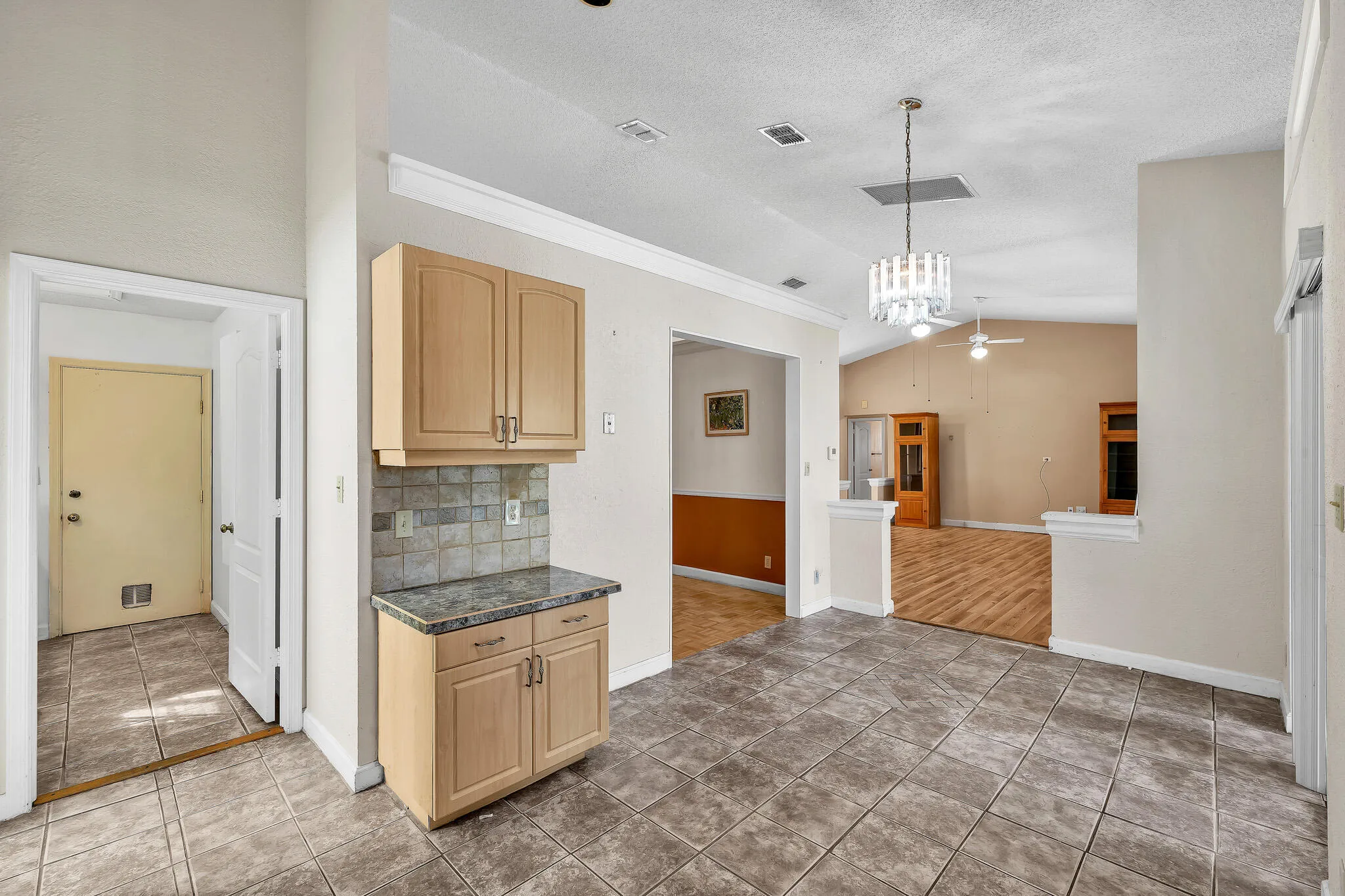 5 Kitchen (5)