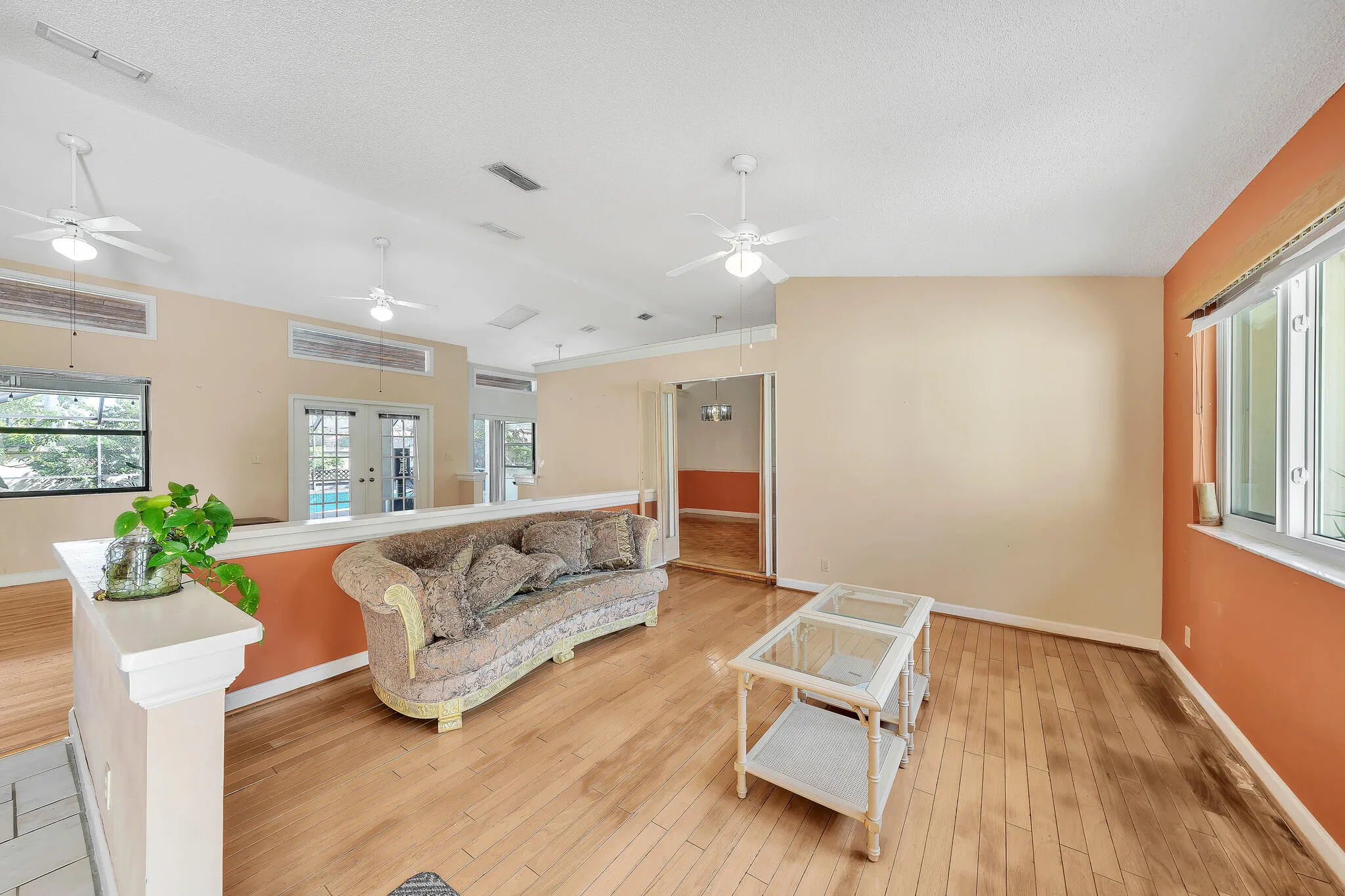 3 Living-Area (1)
