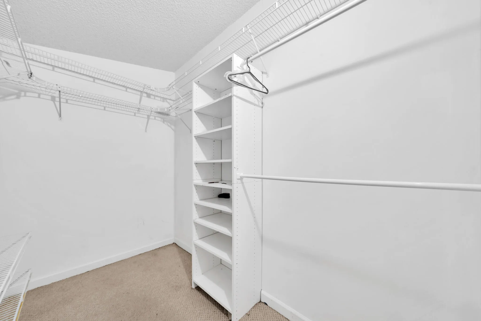 12 Primary Suite (3)